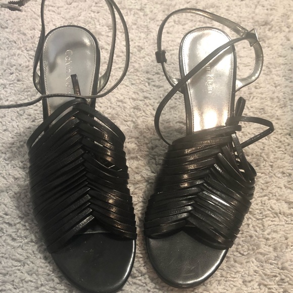 Size 8 Heels shoes - Picture 1 of 3